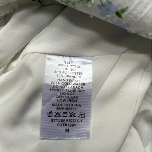 Women’s white and blue floral peasant boho tiered ruffle pull on skirt. Medium - Picture 10 of 15